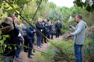 Herbsttagung 2018 in Maikammer - Führung durch den Mediterrane Garten mit dem Botaniker Peter Straub