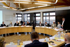 Herbsttagung 2018 in Maikammer - Tagungsrunde im Rathaus von Maikammer